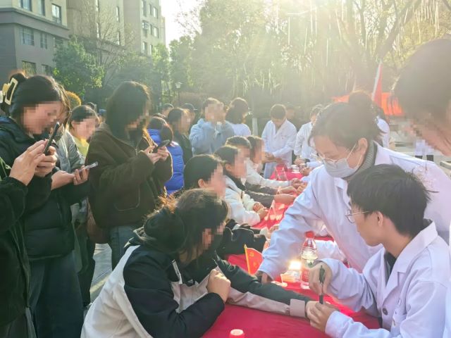 1745481297520942.jpg 4.jpg